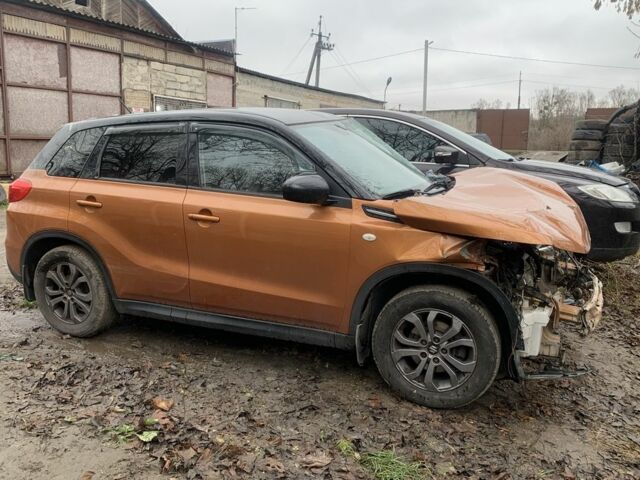 Оранжевый Сузуки Витара, объемом двигателя 1.6 л и пробегом 106 тыс. км за 4300 $, фото 1 на Automoto.ua