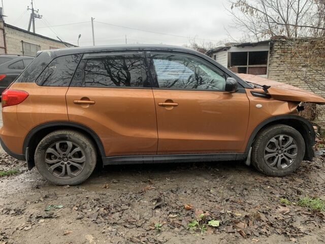 Оранжевый Сузуки Витара, объемом двигателя 1.6 л и пробегом 106 тыс. км за 4300 $, фото 16 на Automoto.ua