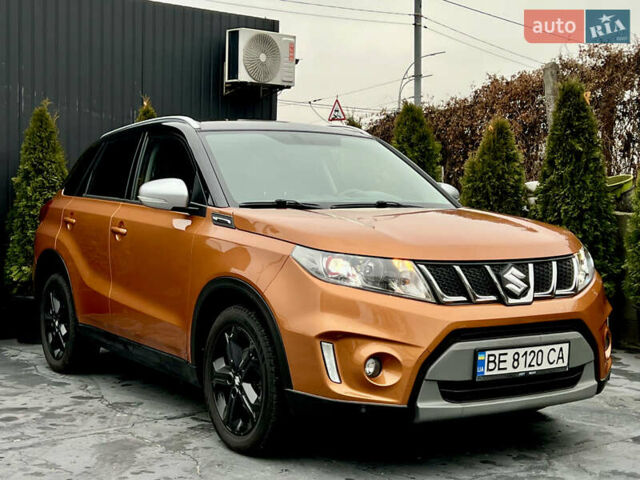 Оранжевый Сузуки Витара, объемом двигателя 1.37 л и пробегом 118 тыс. км за 16000 $, фото 5 на Automoto.ua