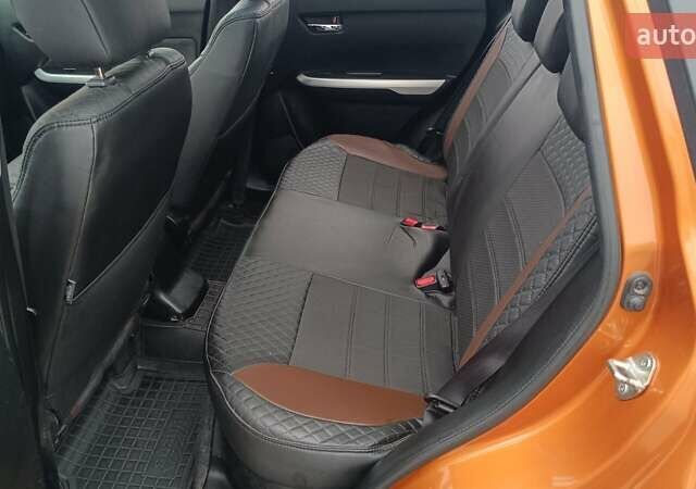 Помаранчевий Сузукі Вітара, об'ємом двигуна 1.59 л та пробігом 111 тис. км за 16631 $, фото 11 на Automoto.ua