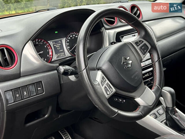 Оранжевый Сузуки Витара, объемом двигателя 1.37 л и пробегом 118 тыс. км за 16000 $, фото 16 на Automoto.ua