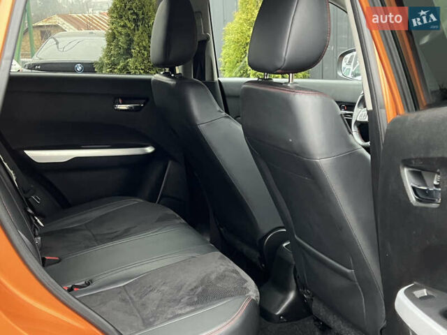 Оранжевый Сузуки Витара, объемом двигателя 1.37 л и пробегом 118 тыс. км за 16000 $, фото 20 на Automoto.ua