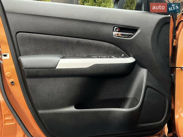 Оранжевый Сузуки Витара, объемом двигателя 1.37 л и пробегом 118 тыс. км за 16000 $, фото 15 на Automoto.ua