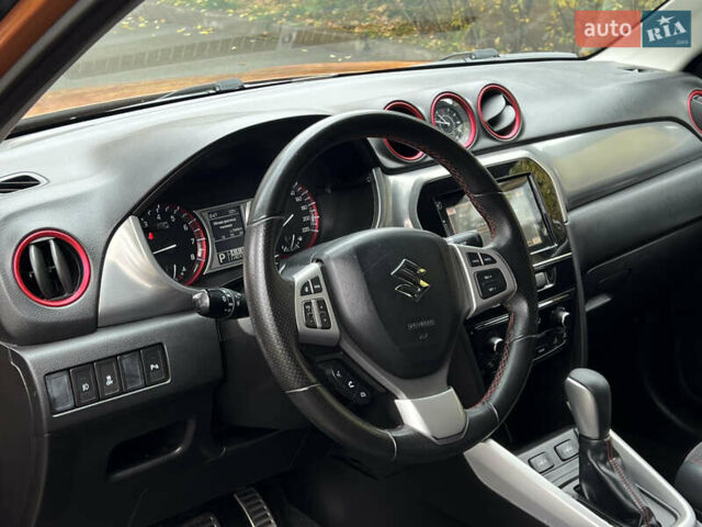 Помаранчевий Сузукі Вітара, об'ємом двигуна 1.37 л та пробігом 118 тис. км за 16400 $, фото 18 на Automoto.ua