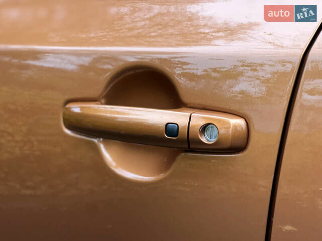 Помаранчевий Сузукі Вітара, об'ємом двигуна 1.37 л та пробігом 118 тис. км за 16400 $, фото 12 на Automoto.ua