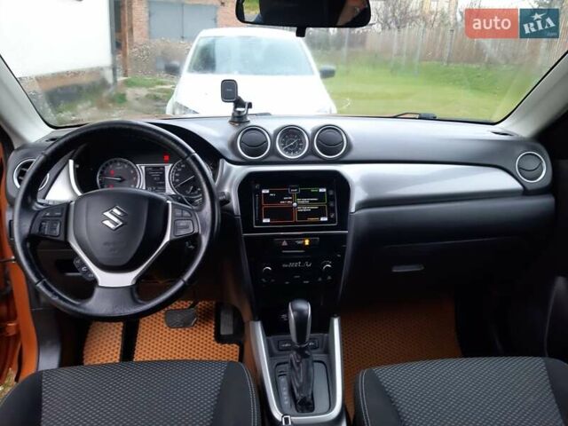 Помаранчевий Сузукі Вітара, об'ємом двигуна 1.59 л та пробігом 128 тис. км за 17200 $, фото 7 на Automoto.ua