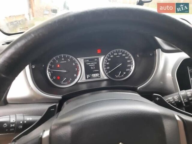 Помаранчевий Сузукі Вітара, об'ємом двигуна 1.59 л та пробігом 128 тис. км за 17200 $, фото 10 на Automoto.ua