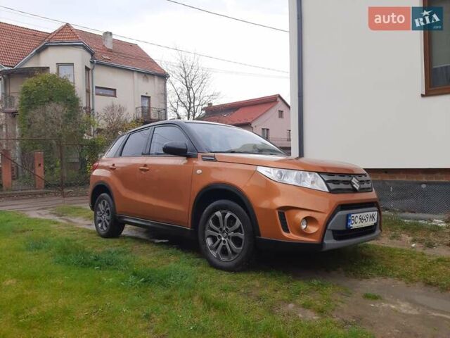 Помаранчевий Сузукі Вітара, об'ємом двигуна 1.59 л та пробігом 128 тис. км за 17200 $, фото 2 на Automoto.ua