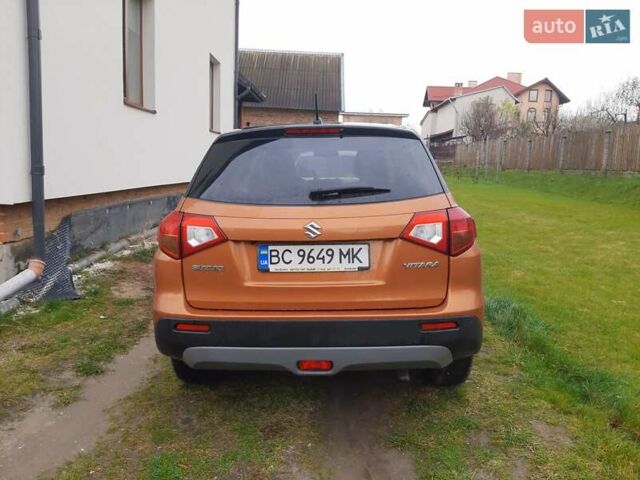Помаранчевий Сузукі Вітара, об'ємом двигуна 1.59 л та пробігом 128 тис. км за 17200 $, фото 4 на Automoto.ua