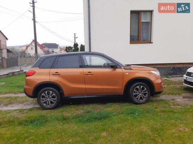 Помаранчевий Сузукі Вітара, об'ємом двигуна 1.59 л та пробігом 128 тис. км за 17200 $, фото 3 на Automoto.ua