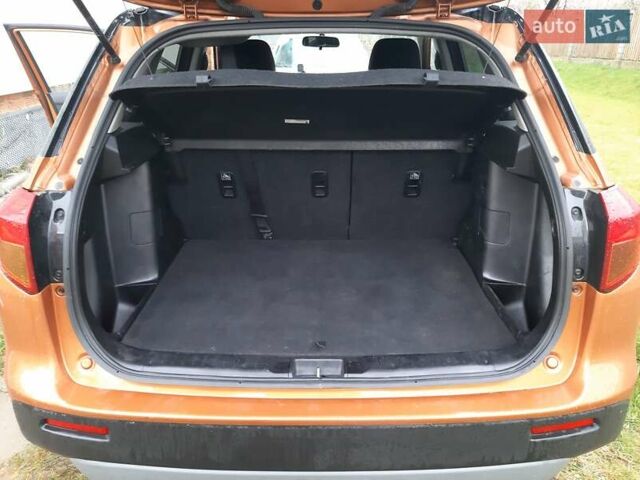 Помаранчевий Сузукі Вітара, об'ємом двигуна 1.59 л та пробігом 128 тис. км за 17200 $, фото 14 на Automoto.ua