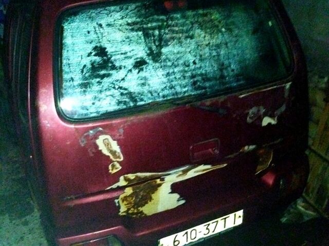 Червоний Сузукі Вагон Р, об'ємом двигуна 1 л та пробігом 221 тис. км за 800 $, фото 3 на Automoto.ua