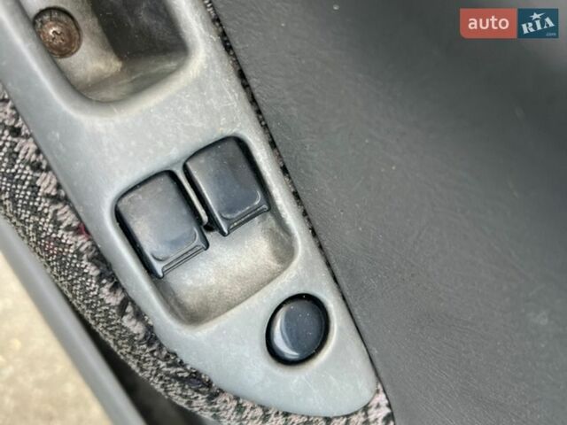 Сірий Сузукі Вагон Р, об'ємом двигуна 1.3 л та пробігом 250 тис. км за 1950 $, фото 14 на Automoto.ua