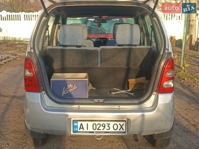 Сірий Сузукі Вагон Р, об'ємом двигуна 1.3 л та пробігом 120 тис. км за 2000 $, фото 5 на Automoto.ua