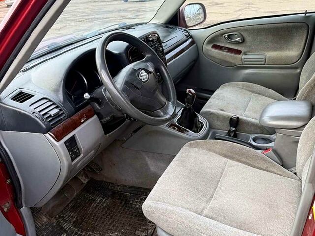 Червоний Сузукі ХЛ7, об'ємом двигуна 2 л та пробігом 266 тис. км за 3000 $, фото 6 на Automoto.ua