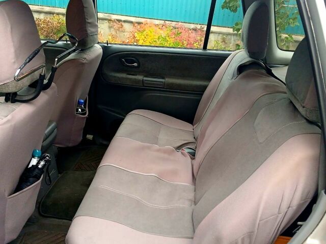 Серый Сузуки ХЛ7, объемом двигателя 2.7 л и пробегом 338 тыс. км за 5840 $, фото 5 на Automoto.ua