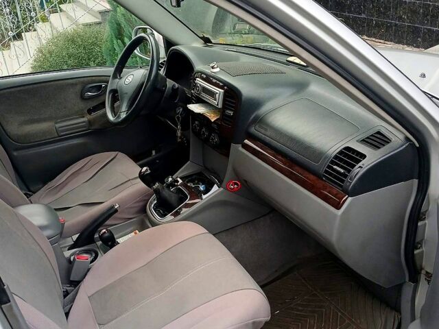 Серый Сузуки ХЛ7, объемом двигателя 2.7 л и пробегом 338 тыс. км за 5840 $, фото 7 на Automoto.ua