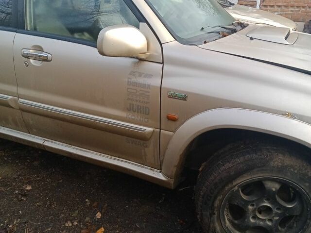 Серый Сузуки ХЛ7, объемом двигателя 2 л и пробегом 300 тыс. км за 2600 $, фото 4 на Automoto.ua