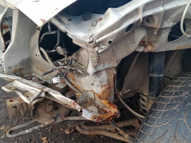 Серый Сузуки ХЛ7, объемом двигателя 2 л и пробегом 300 тыс. км за 2600 $, фото 7 на Automoto.ua