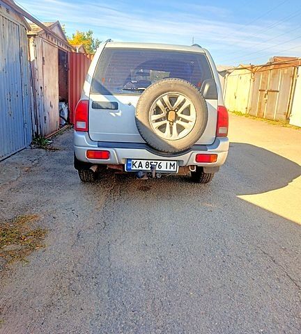 Серый Сузуки ХЛ7, объемом двигателя 2.7 л и пробегом 275 тыс. км за 7500 $, фото 3 на Automoto.ua