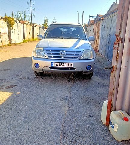 Серый Сузуки ХЛ7, объемом двигателя 2.7 л и пробегом 275 тыс. км за 7500 $, фото 2 на Automoto.ua