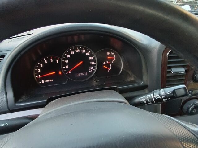 Серый Сузуки ХЛ7, объемом двигателя 2 л и пробегом 230 тыс. км за 3200 $, фото 4 на Automoto.ua