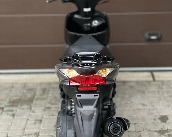 Фиолетовый Сузуки Address V125, объемом двигателя 0.12 л и пробегом 35 тыс. км за 1399 $, фото 4 на Automoto.ua