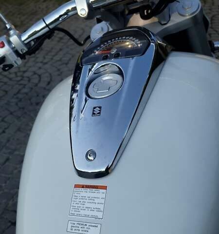Білий Сузукі Boulevard M109R, об'ємом двигуна 0 л та пробігом 45 тис. км за 11500 $, фото 5 на Automoto.ua
