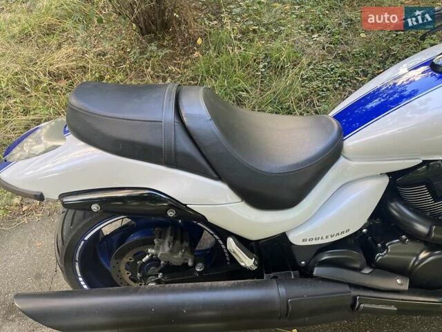 Белый Сузуки Boulevard M109R, объемом двигателя 1.8 л и пробегом 11 тыс. км за 15000 $, фото 9 на Automoto.ua