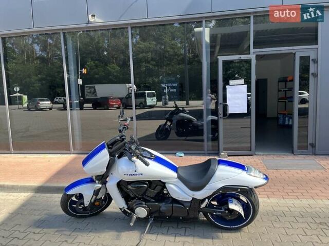 Белый Сузуки Boulevard M109R, объемом двигателя 1.8 л и пробегом 11 тыс. км за 15000 $, фото 4 на Automoto.ua