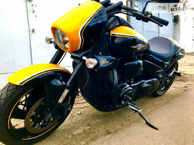 Черный Сузуки Boulevard M109R, объемом двигателя 1.8 л и пробегом 9 тыс. км за 15000 $, фото 1 на Automoto.ua