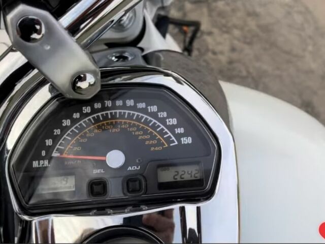 Сузуки Boulevard M109R, объемом двигателя 1.8 л и пробегом 0 тыс. км за 10000 $, фото 3 на Automoto.ua