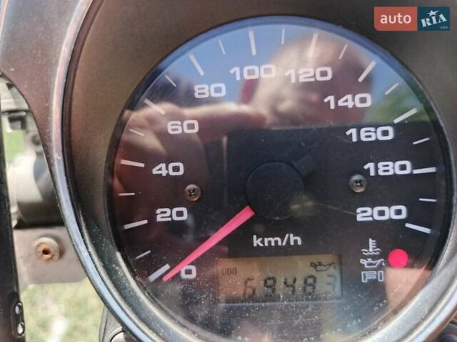 Черный Сузуки Boulevard M50, объемом двигателя 0.8 л и пробегом 69 тыс. км за 4800 $, фото 10 на Automoto.ua