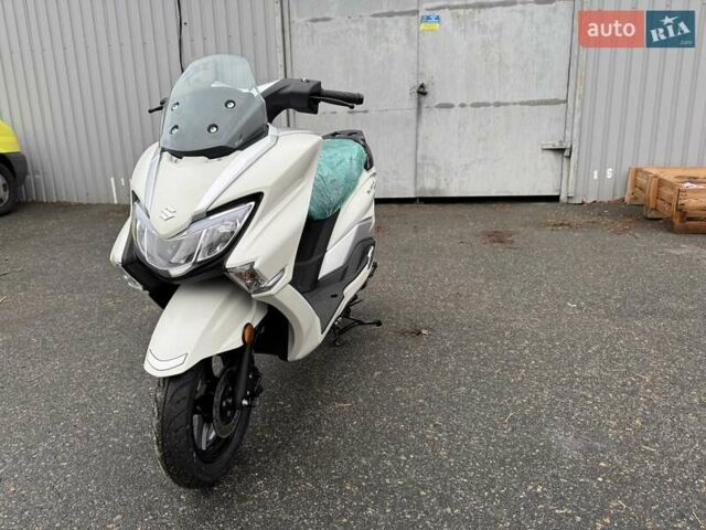 Сузуки Burgman 125, объемом двигателя 0 л и пробегом 1 тыс. км за 2600 $, фото 5 на Automoto.ua