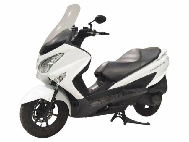 Сузуки Burgman 200, объемом двигателя 0.2 л и пробегом 0 тыс. км за 2299 $, фото 5 на Automoto.ua