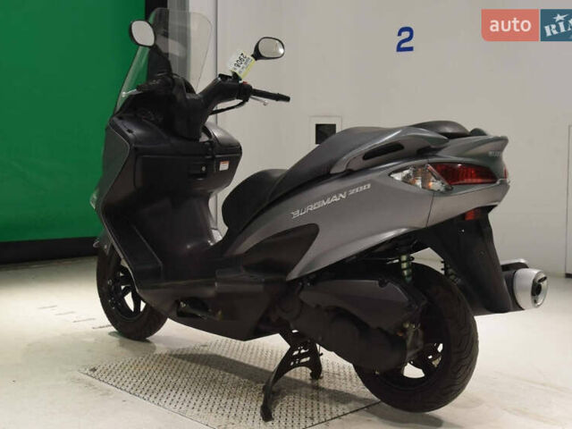 Серый Сузуки Burgman 200, объемом двигателя 0 л и пробегом 39 тыс. км за 2300 $, фото 5 на Automoto.ua