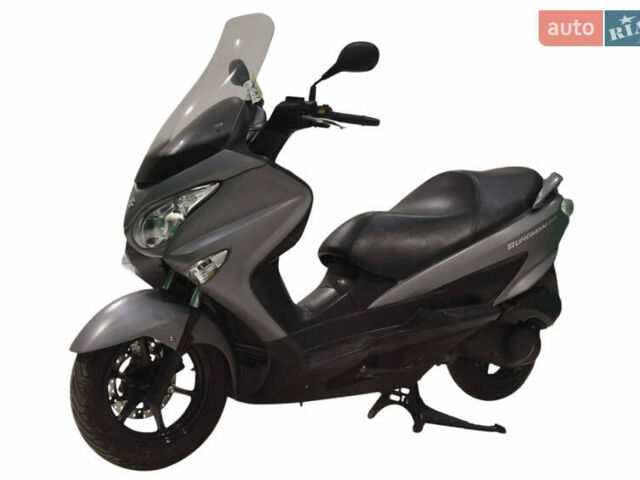 Серый Сузуки Burgman 200, объемом двигателя 0 л и пробегом 39 тыс. км за 2300 $, фото 1 на Automoto.ua