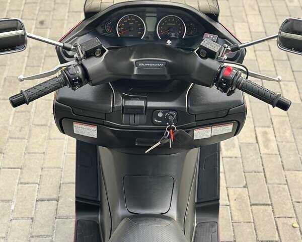 Красный Сузуки Burgman 400, объемом двигателя 0.4 л и пробегом 26 тыс. км за 3499 $, фото 25 на Automoto.ua