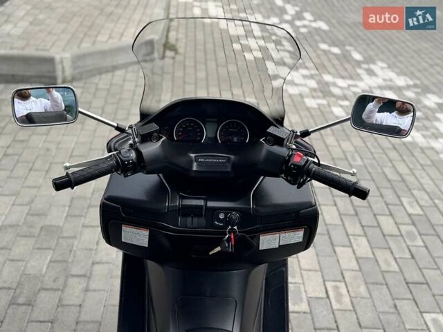 Красный Сузуки Burgman 400, объемом двигателя 0.4 л и пробегом 26 тыс. км за 3499 $, фото 9 на Automoto.ua