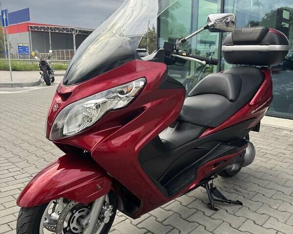Красный Сузуки Burgman 400, объемом двигателя 0.4 л и пробегом 26 тыс. км за 3499 $, фото 4 на Automoto.ua