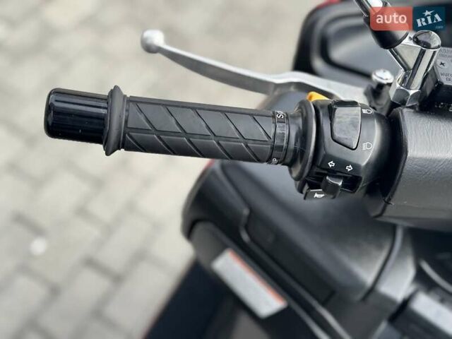 Красный Сузуки Burgman 400, объемом двигателя 0.4 л и пробегом 26 тыс. км за 3499 $, фото 21 на Automoto.ua