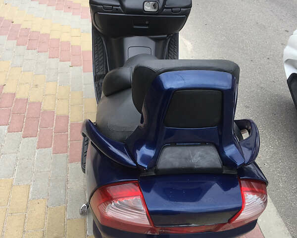 Сузуки Burgman 400, объемом двигателя 0 л и пробегом 47 тыс. км за 1320 $, фото 3 на Automoto.ua