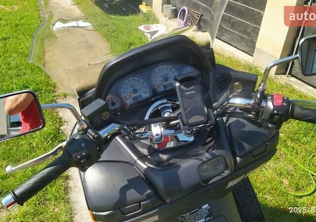 Синий Сузуки Burgman 400, объемом двигателя 0.39 л и пробегом 7 тыс. км за 2300 $, фото 6 на Automoto.ua