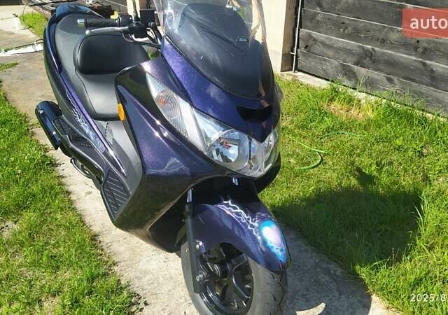 Синий Сузуки Burgman 400, объемом двигателя 0.39 л и пробегом 7 тыс. км за 2300 $, фото 20 на Automoto.ua