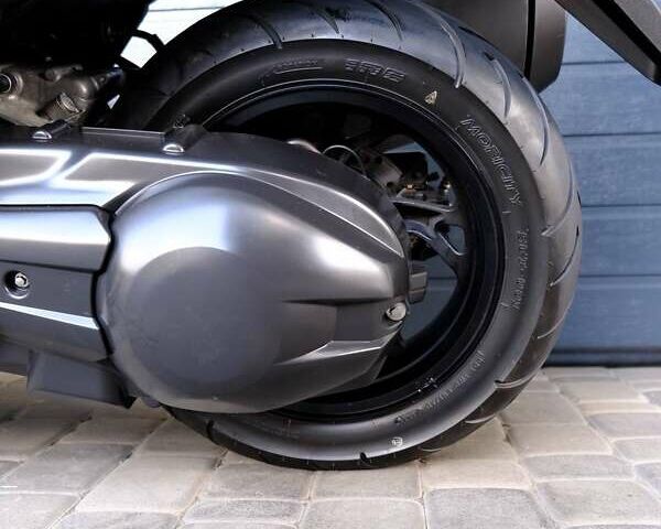 Синий Сузуки Burgman 400, объемом двигателя 0.4 л и пробегом 24 тыс. км за 4200 $, фото 9 на Automoto.ua