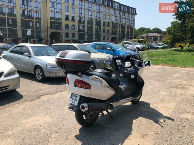 Белый Сузуки Burgman AN 650, объемом двигателя 0.6 л и пробегом 52 тыс. км за 3200 $, фото 7 на Automoto.ua