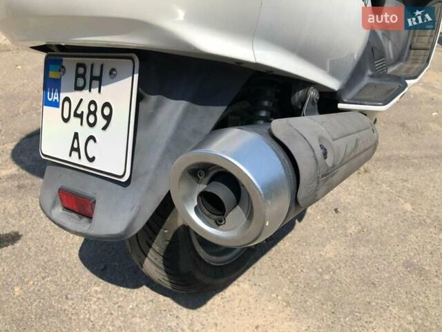 Белый Сузуки Burgman AN 650, объемом двигателя 0.6 л и пробегом 52 тыс. км за 3200 $, фото 13 на Automoto.ua