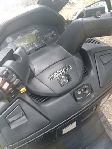 Сузуки Burgman AN 650, объемом двигателя 0 л и пробегом 14 тыс. км за 1550 $, фото 6 на Automoto.ua