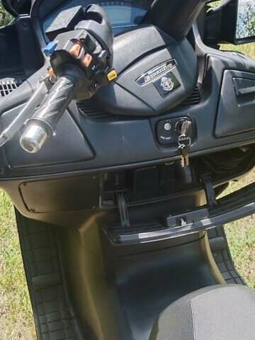 Сузуки Burgman AN 650, объемом двигателя 0 л и пробегом 14 тыс. км за 1550 $, фото 10 на Automoto.ua