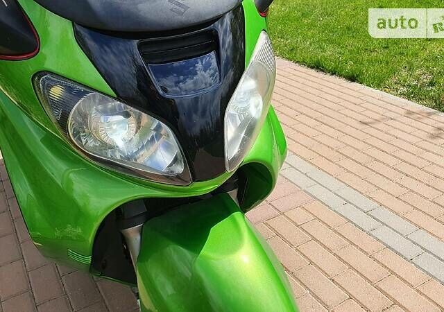 Зелений Сузукі Burgman AN 650, об'ємом двигуна 0.65 л та пробігом 84 тис. км за 2600 $, фото 3 на Automoto.ua